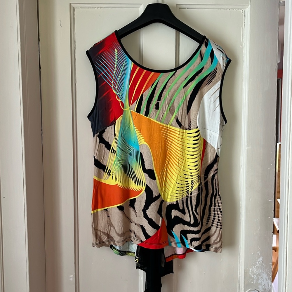 FRANK LYMAN unique top - size 14